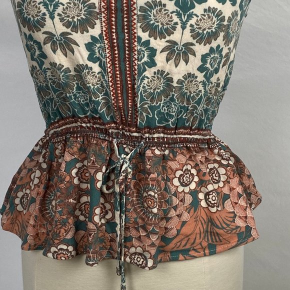 Kendall & Kylie Peplum Halter Top Size Medium - Picture 3 of 7